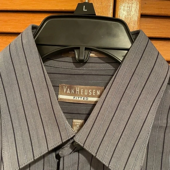 Van Heusen Men’s Wrinkle Free Fitted Business Casual Striped Dress Shirt Sz L - Picture 2 of 7